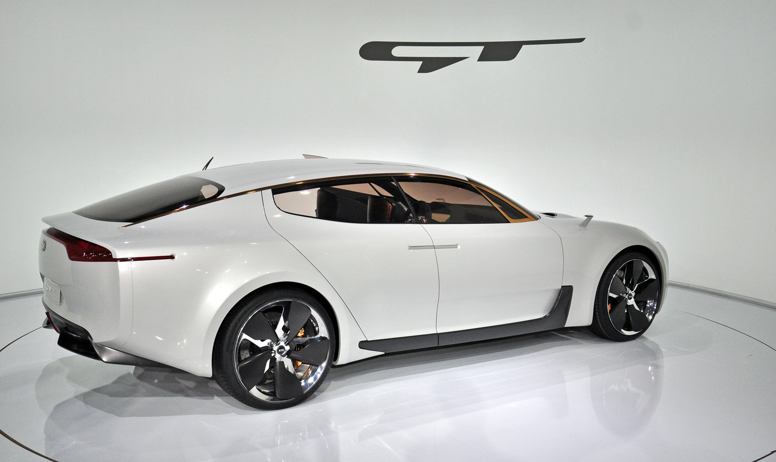 kia gt concept 11