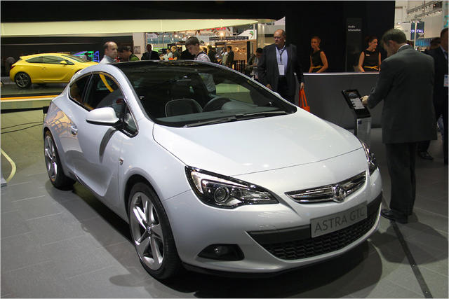 opel astra gtc