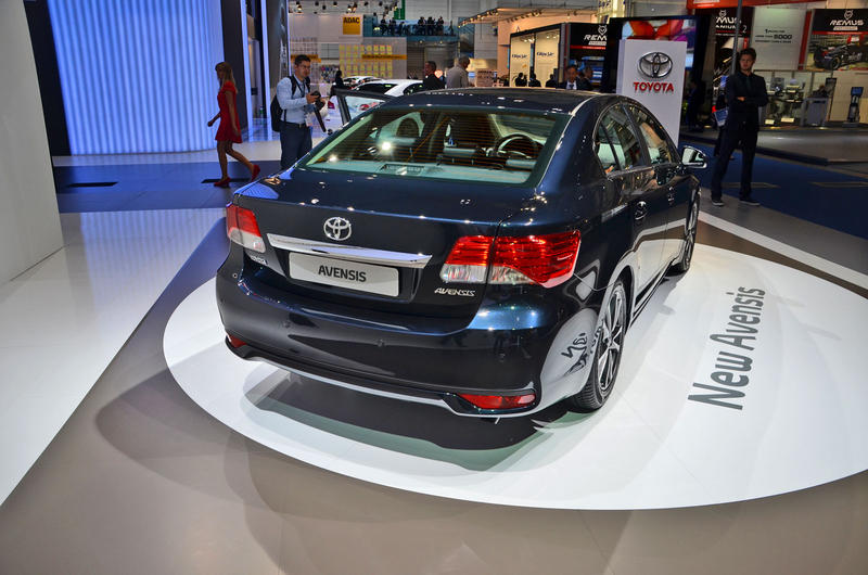 toyota avensis 11