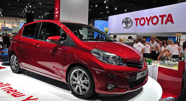 toyota yaris 1