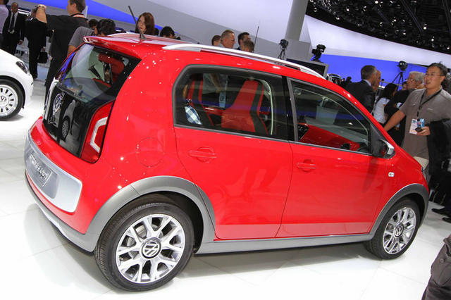 volkswagen cross up 11