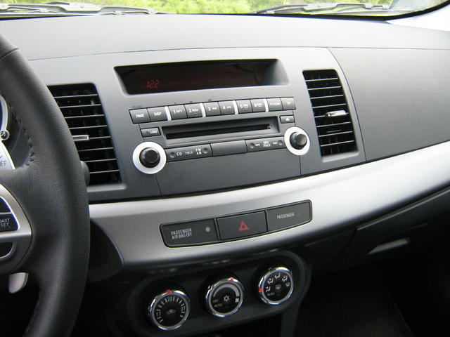 Lancer Interior - console