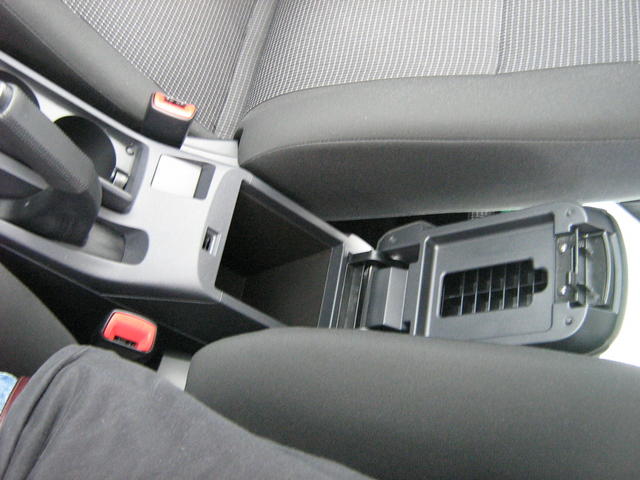 Lancer unutrasnjost 3