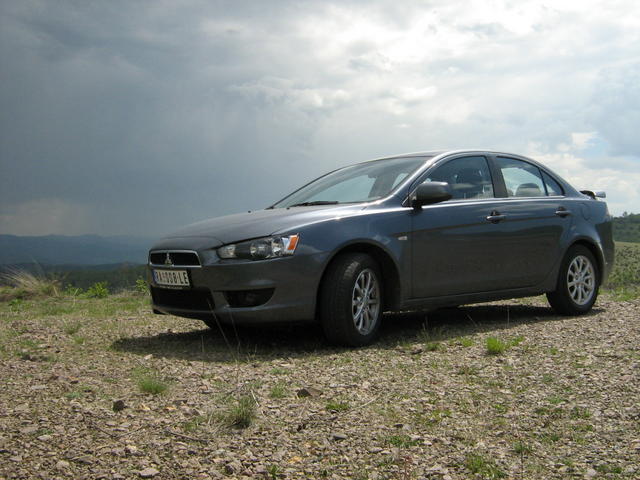 Lancer exterior 3
