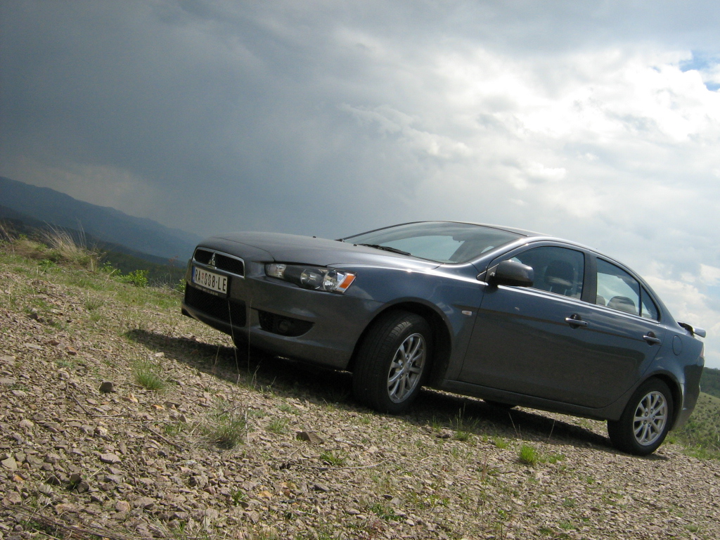 Lancer exterior 4