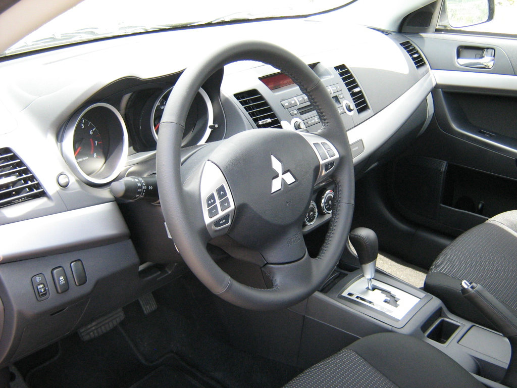 Lancer interior 5