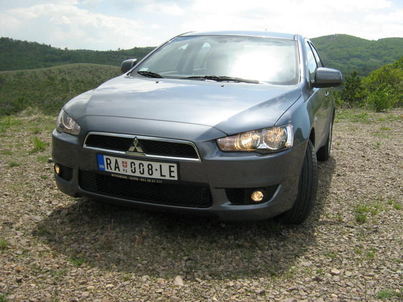Mitsubishi lancer 9