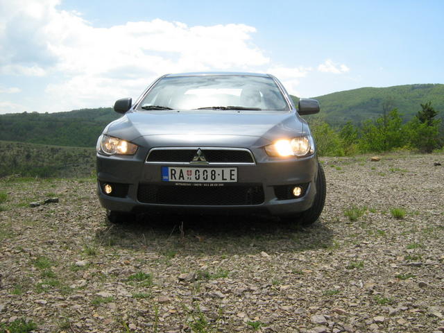 Mitsubishi lancer 10