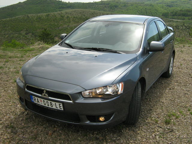 Mitsubishi lancer 17