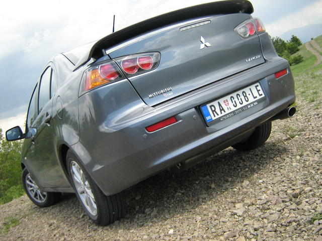 Mitsubishi lancer 19