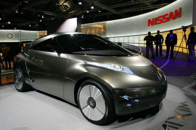 nissan mixim 1