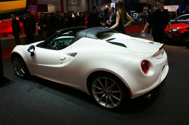 alfa romeo 4c spider