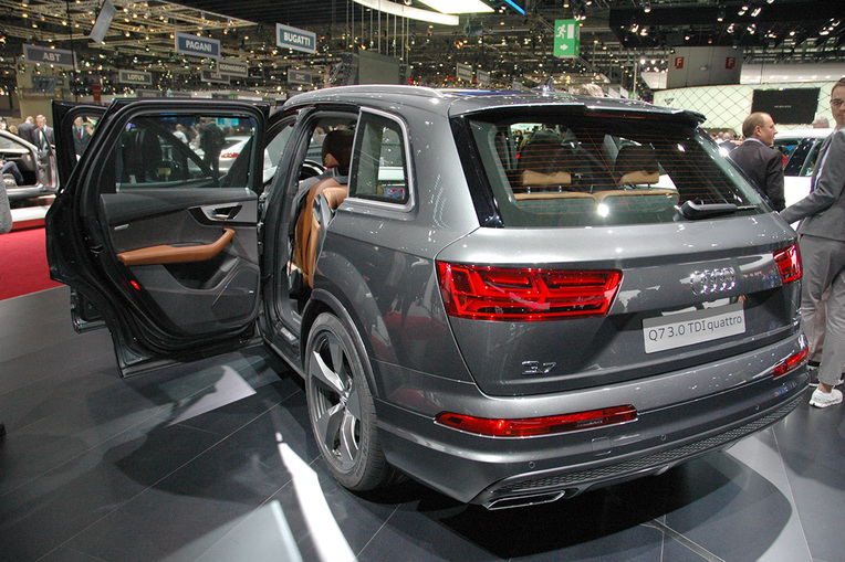 audi q7 11