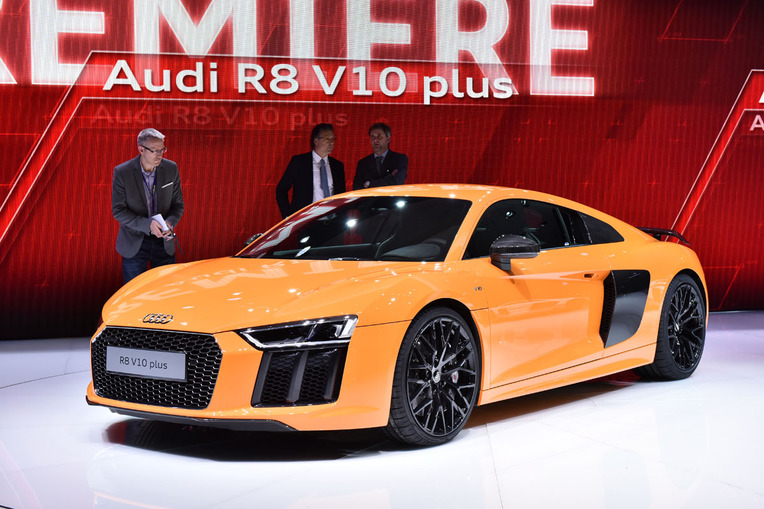 audi r8 1