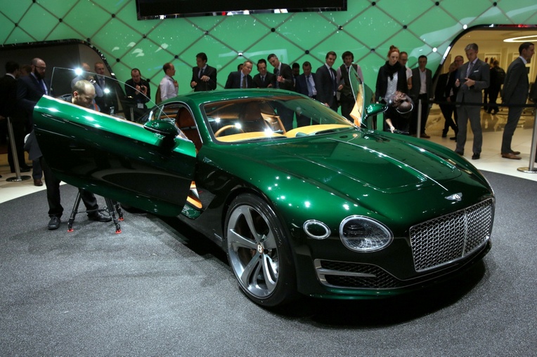 bentley exp10 1
