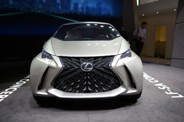 lexus lf-sa 1