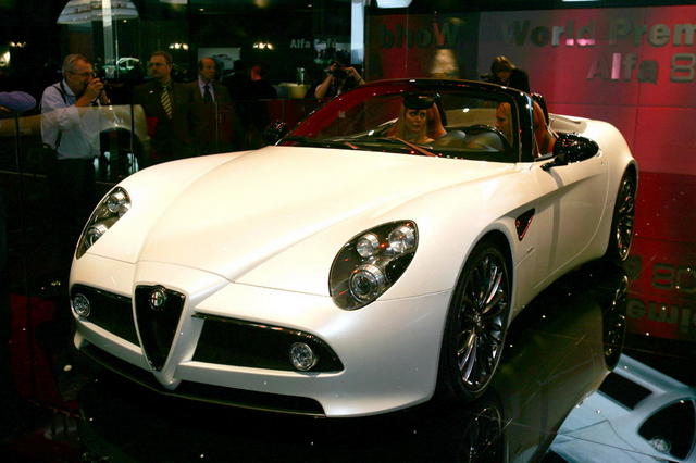 alfa romeo 8c spider 1