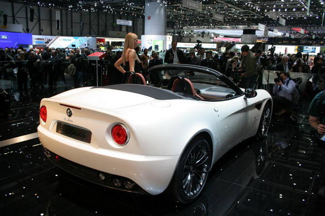 alfa romeo 8c spider 11