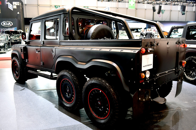 kahn flying huntsman 11