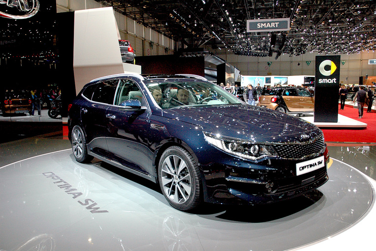 kia optima sw 1