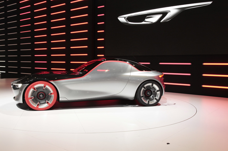 opel gt concept 11