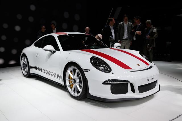porsche 911 r 1