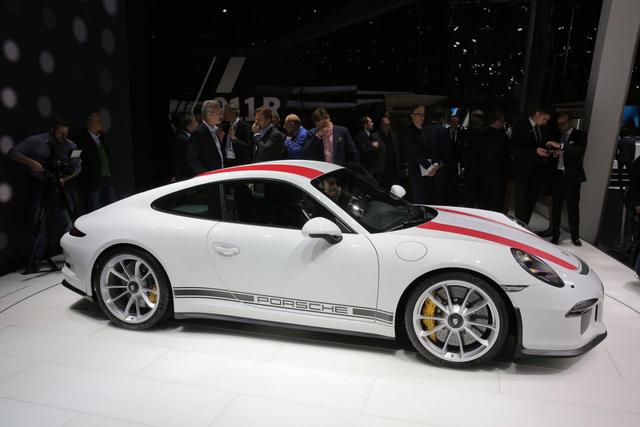 porsche 911r 11