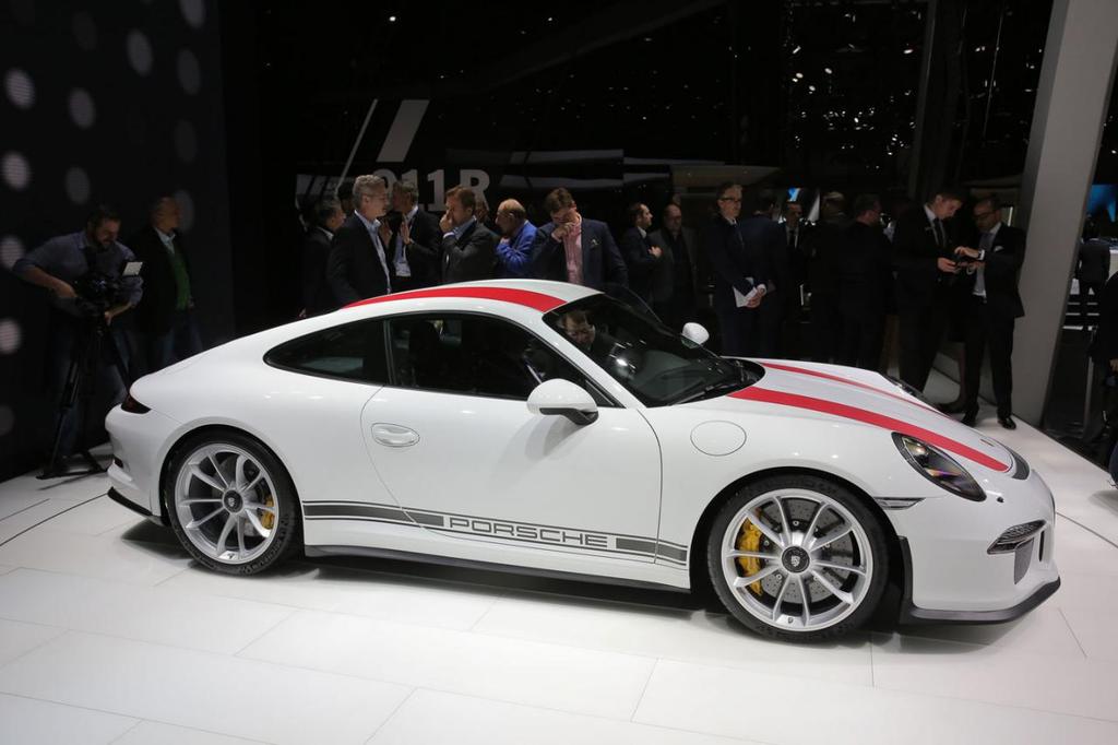 porsche 911r 11