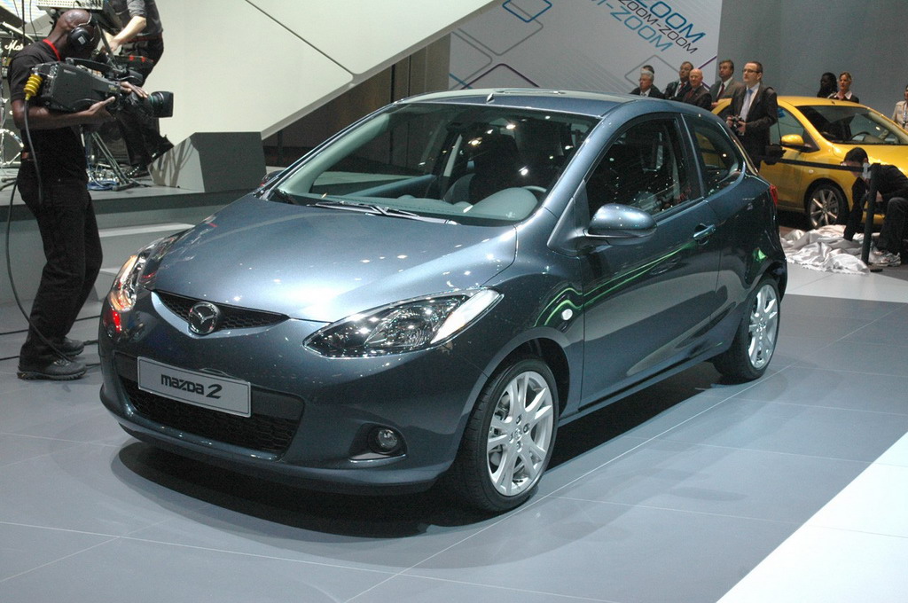 mazda2 3door 1