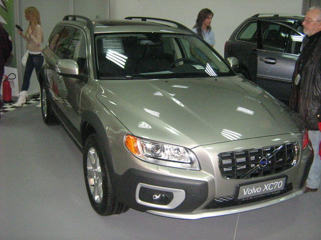 volvo xc70