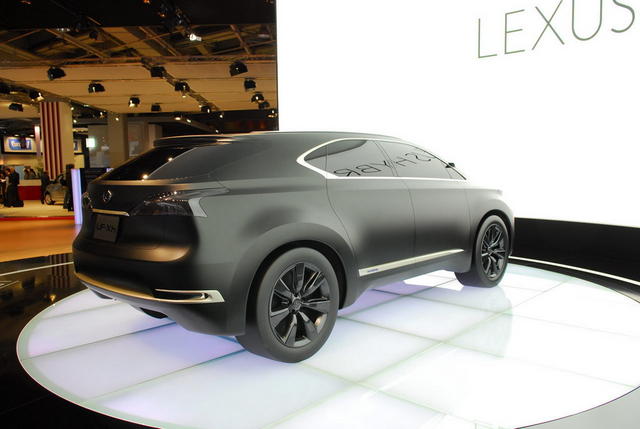 lexus lf-xh 11