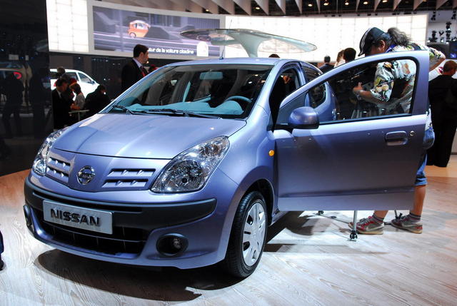 nissan pixo 1