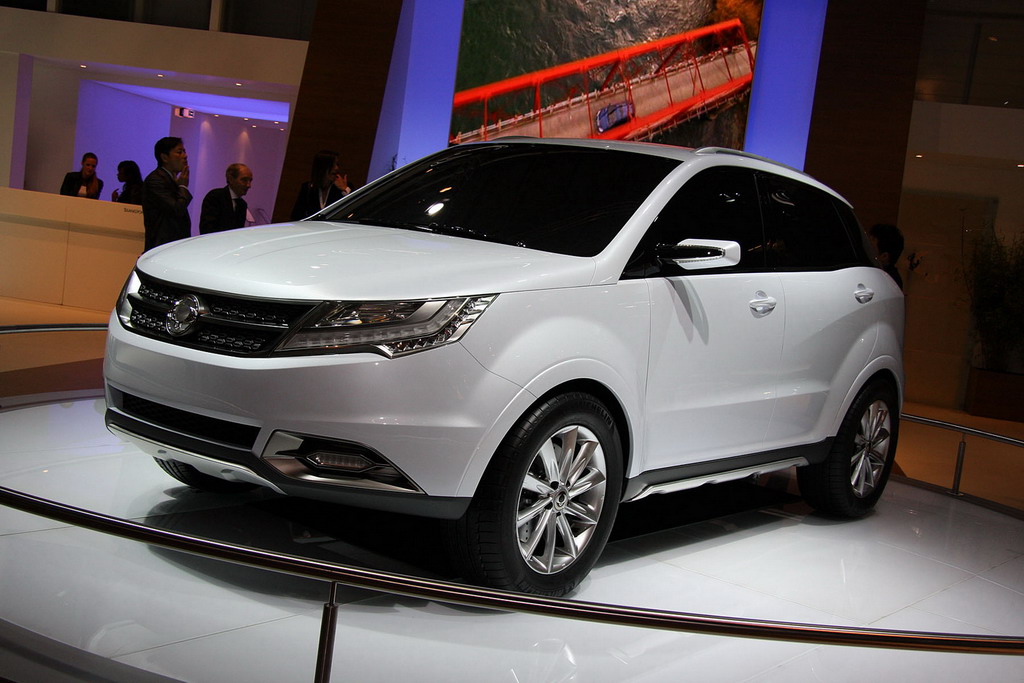 ssangyong c200 1