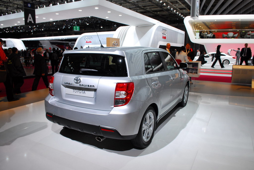 toyota urban cruiser 11