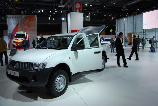 mitsubishi l200