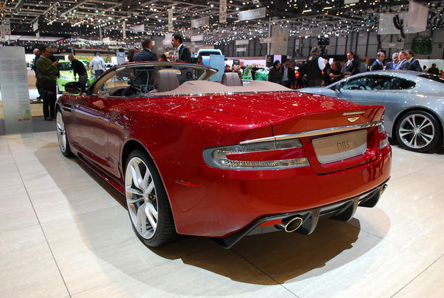 aston martin dbs volante 11