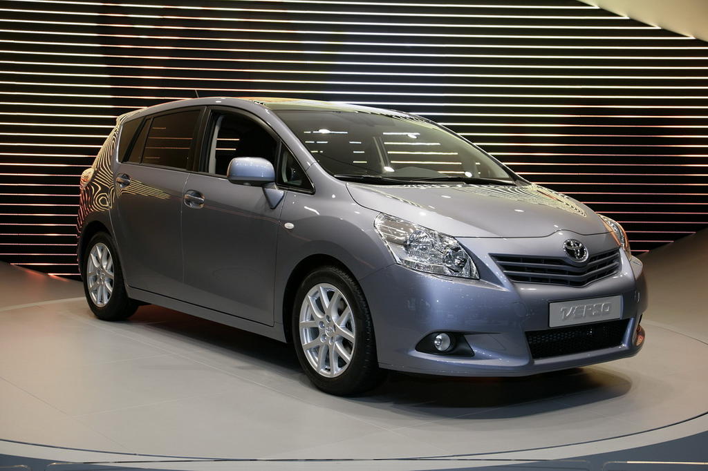 toyota verso 1