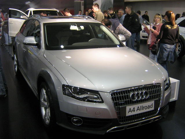audi a4 allroad 1