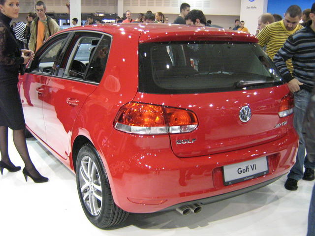 volkswagen golf VI 111