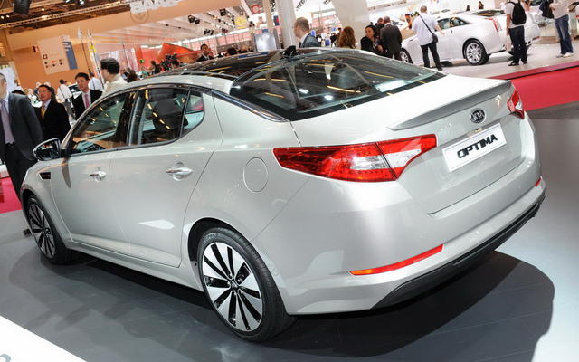 kia optima 2