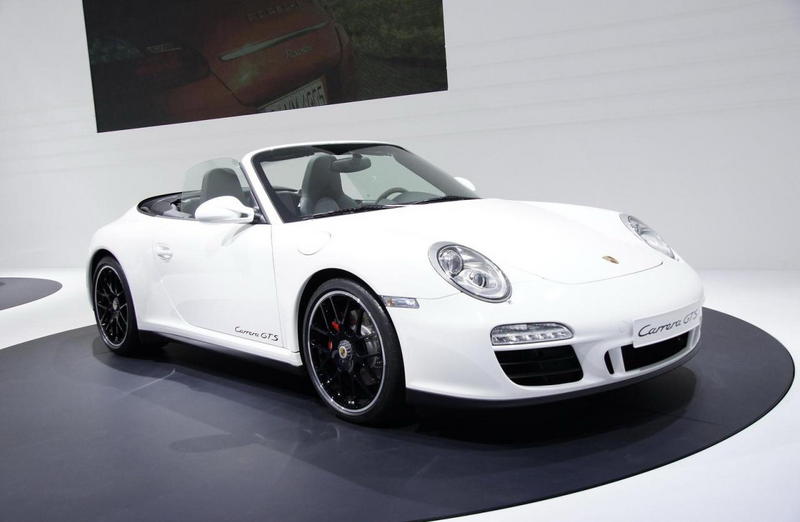 porsche 911 gts 1