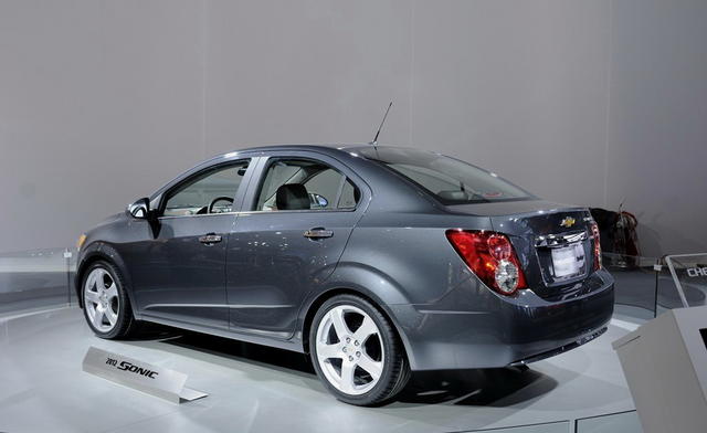 chevrolet sonic 111 sedan
