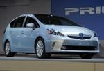 toyota prius v 1